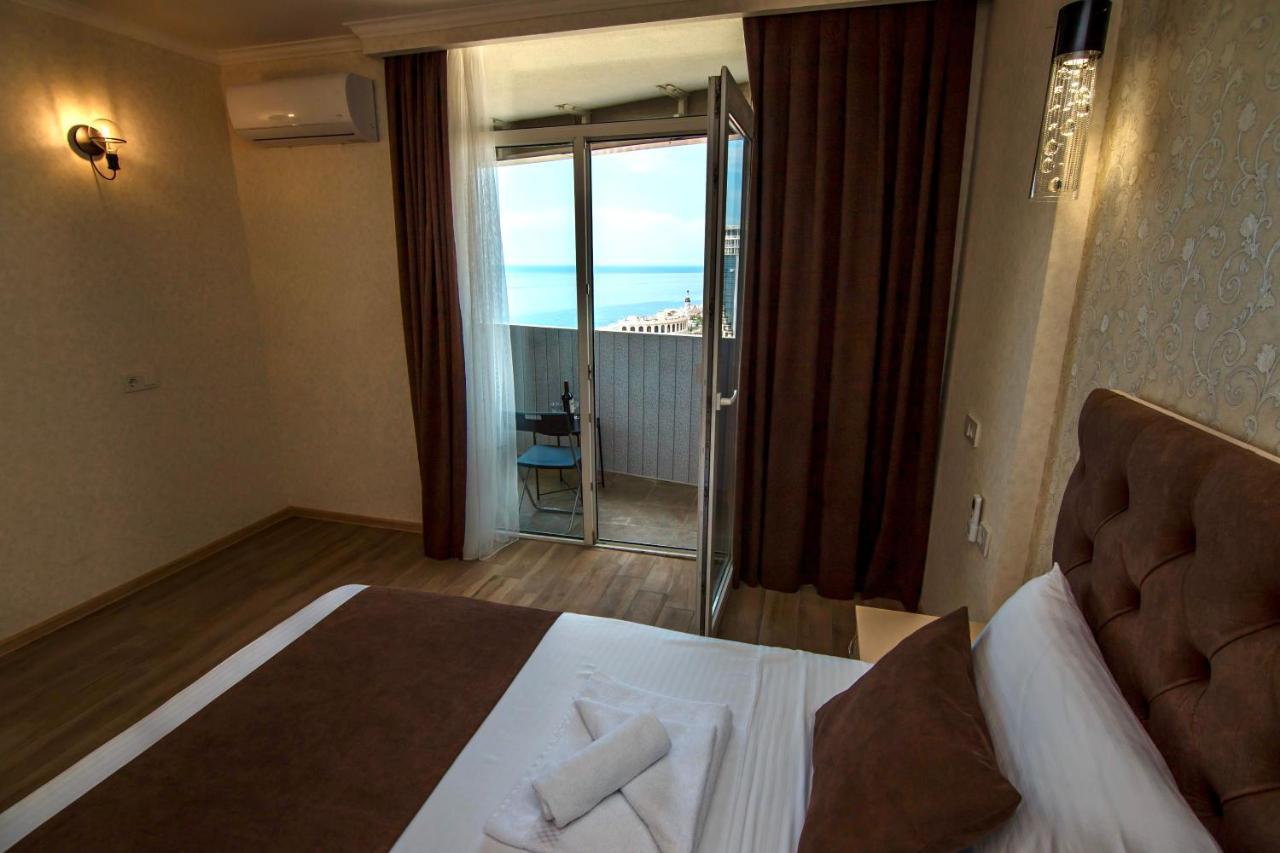 The Blue Perl 3 Apartment Batumi Bagian luar foto