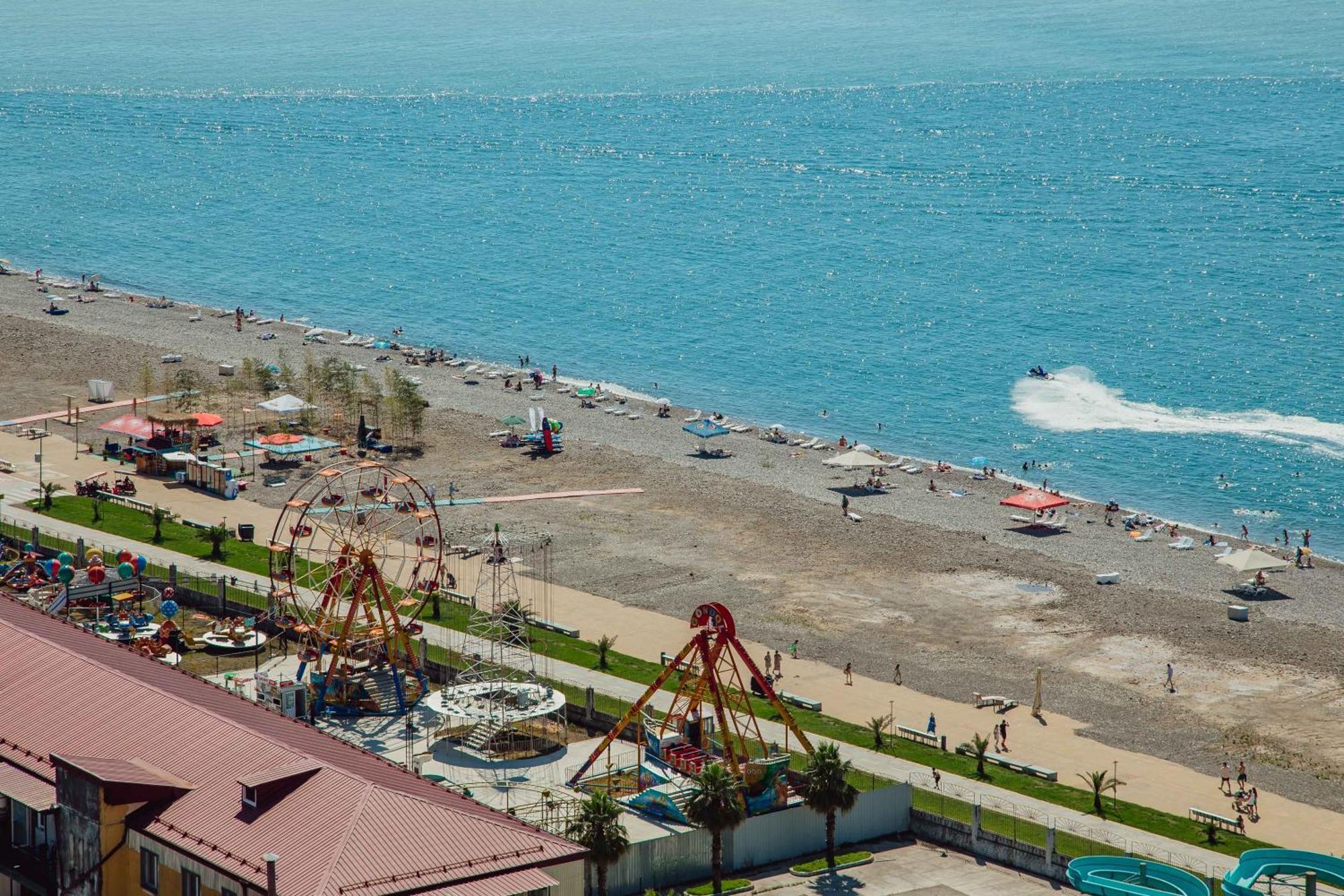 The Blue Perl 3 Apartment Batumi Bagian luar foto